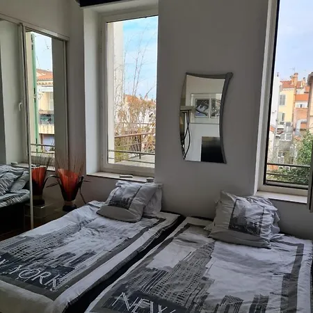 Center Palais Apartment